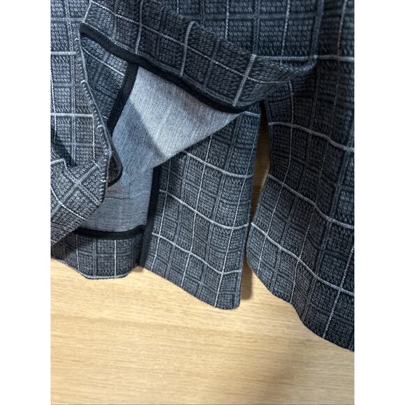Banana Republic Gray Plaid Blazer - Picture 6 of 7